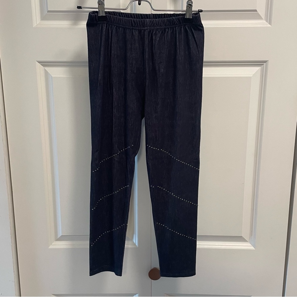 Denim Blue Bedazzled Capri Leggings